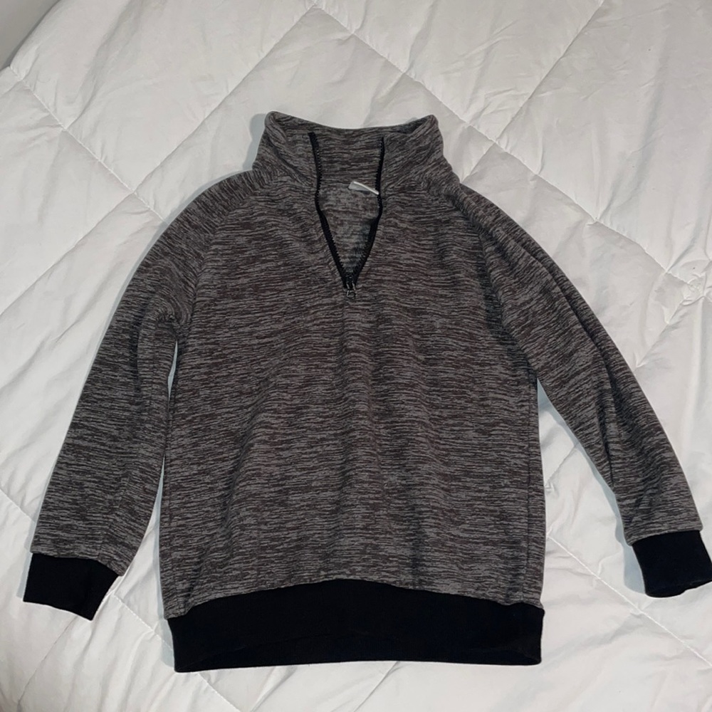 Gymboree XS(4).  Heather gray/black.  Excellent condition!